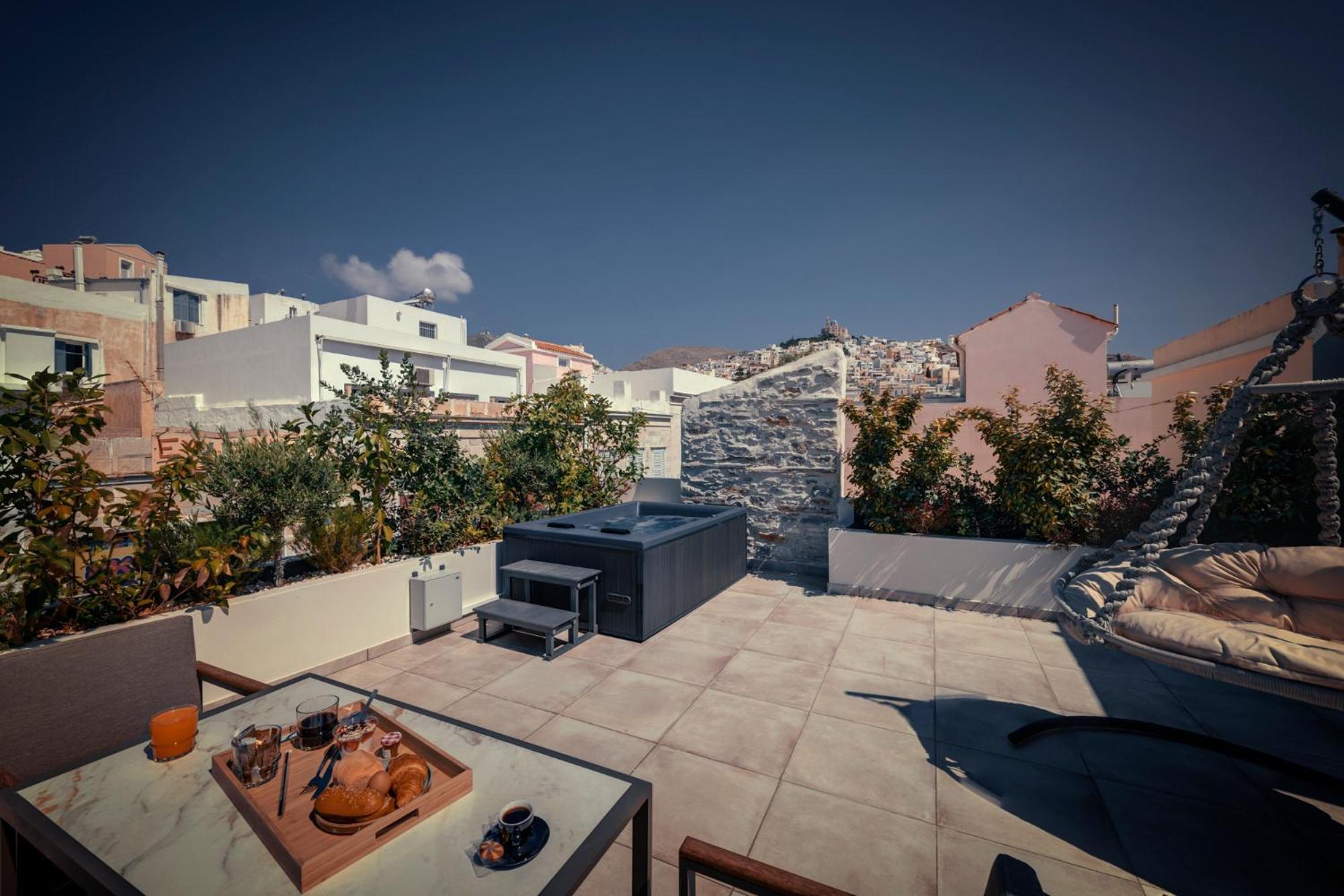 Ninemian Suites Syros แอร์มูโปลี ภายนอก รูปภาพ