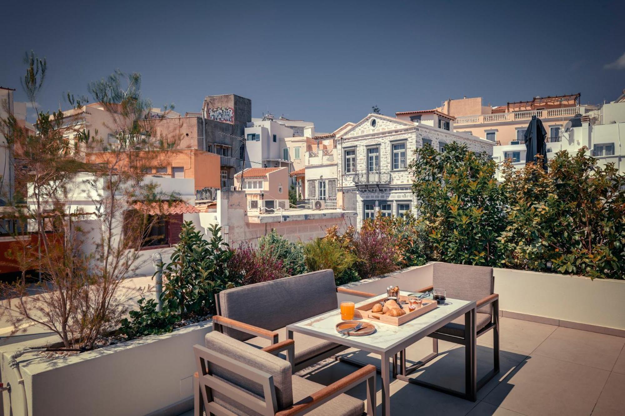 Ninemian Suites Syros แอร์มูโปลี ภายนอก รูปภาพ