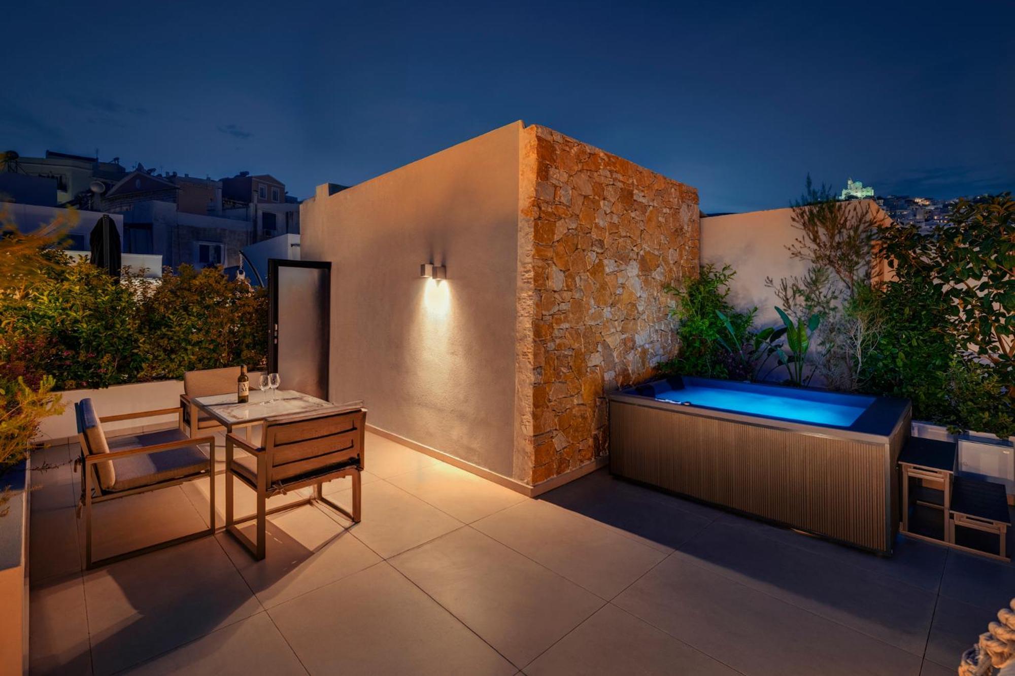 Ninemian Suites Syros แอร์มูโปลี ภายนอก รูปภาพ