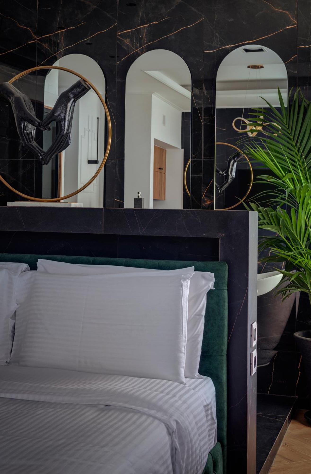 Ninemian Suites Syros แอร์มูโปลี ภายนอก รูปภาพ
