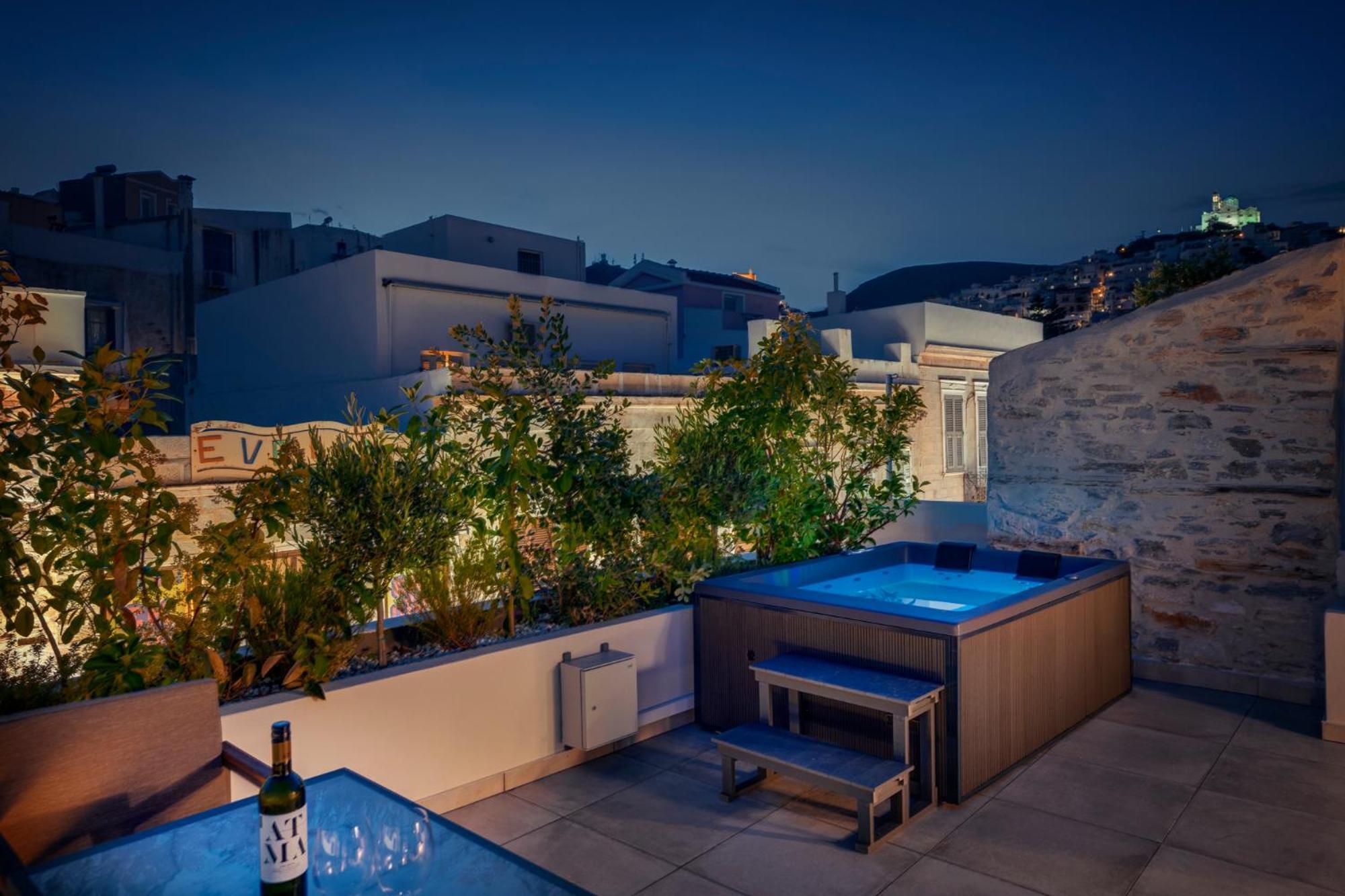 Ninemian Suites Syros แอร์มูโปลี ภายนอก รูปภาพ